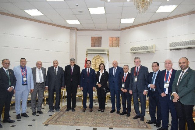 رئيس جامعة بنها: حريصون على تطوير التعليم الطبي وتعزيز الشراكات العلمية