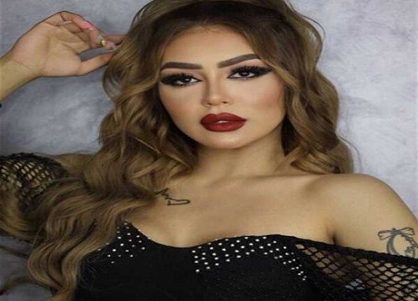 قرار جديد بشأن محاكمة هدير عبد الرازق في قضية «غسل الأموال»