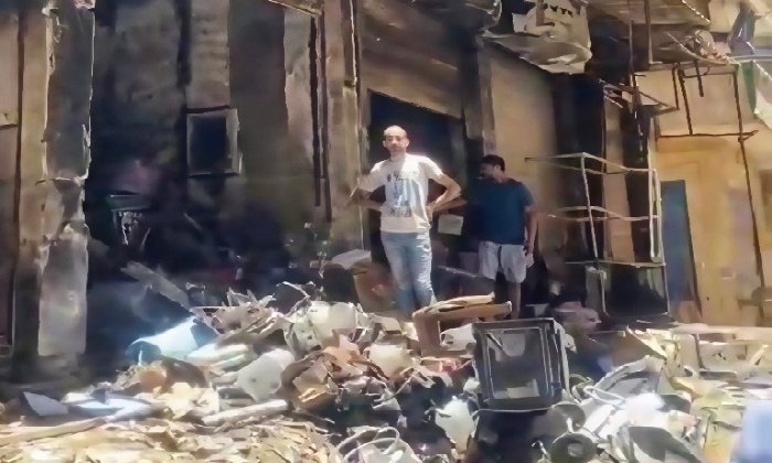 خسائر فادحة في حريق الفلكي بالإسكندرية.. و أصحاب المحال المتضررة: شقى عمرنا ضاع