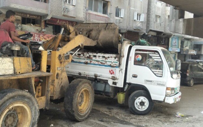 بسبب تقصيره في العمل.. محافظ الجيزة يستبعد مسؤول الإشغالات بحي بولاق الدكرور