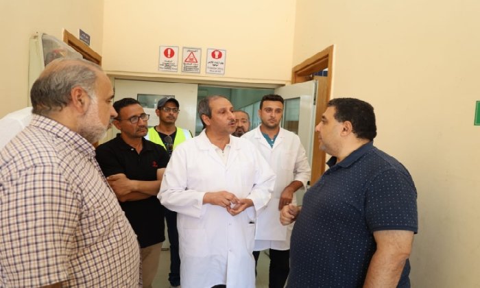 خلال جولة ميدانية.. رئيس «مياه البحيرة» يتابع جودة وكفاءة التشغيل بالمعمل المركزي للصرف الصحي