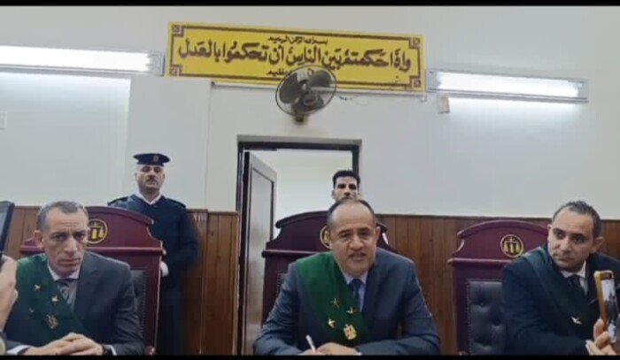 «قف مكبولًا بخزيك».. جنايات المنيا تؤيد المؤبد لمتهم أنهى حياة طفل غرقًا بعد هتك عرضه