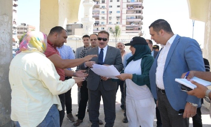 محافظ بورسعيد يتفقد ميدانيًا بدء أعمال التطوير بحديقة الأمل