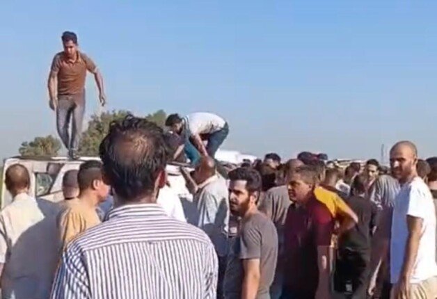 إصابة 11 شخصًا إثر انقلاب سيارة على الطريق الحر بالقليوبية