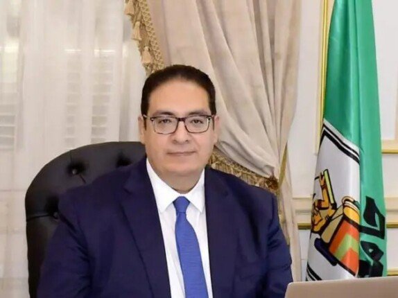 رئيس جامعة القاهرة: قصر العيني يمثل الملاذ الآمن للمرضى في مصر