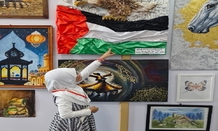 لوحات فنية تجسد الهوية والانتماء.. فلسطين حاضرة في جناح الأزهر بمعرض مكتبة الإسكندرية للكتاب