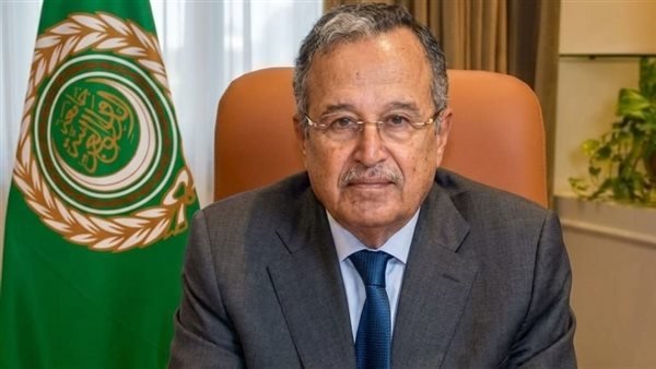 نبيل فهمي يدين استهداف سفينتين في دمياط ويحذر من محاولات توسيع رقعة الصراع