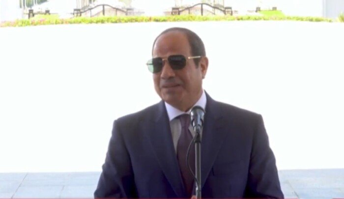 الرئيس السيسي يطالب باكتشاف المواهب: «مش ممكن بلد فيها 120 مليون ميكونش فيها تاني زي صلاح»