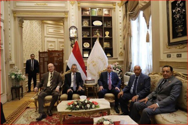 لتهنئته بالمنصب الجديد.. وزير شؤون المجالس النيابية يستقبل رئيس محكمة النقض