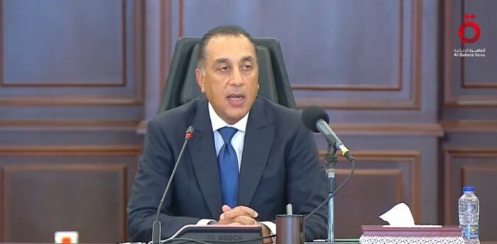 مدبولي: الأجهزة الأمنية تواصل جهودها لمعرفة مصدر المسيرة التي استهدفت السفينتين في دمياط