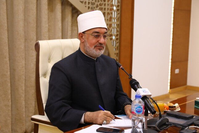 ما حكم صلاة الاستخارة للغير؟.. المفتي يجيب