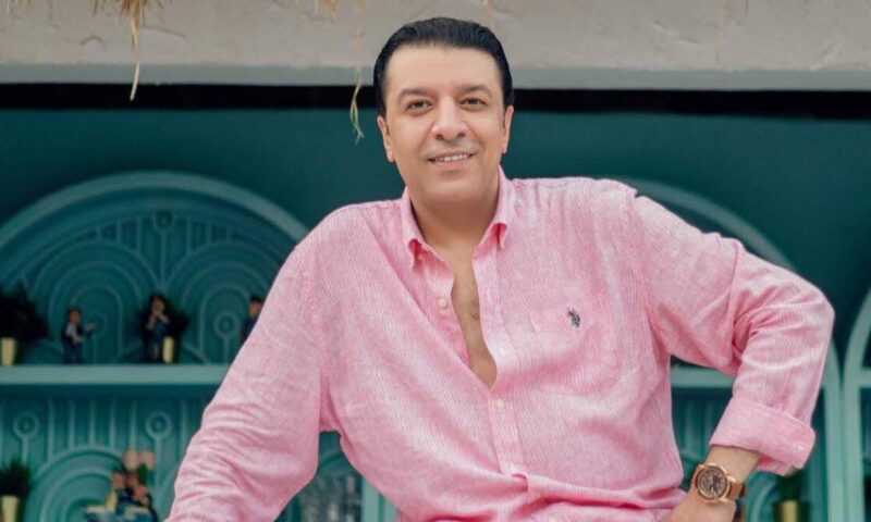 بعد أزمة الفيديو.. مصطفى كامل يعتذر ويتخذ قرارًا عاجلًا