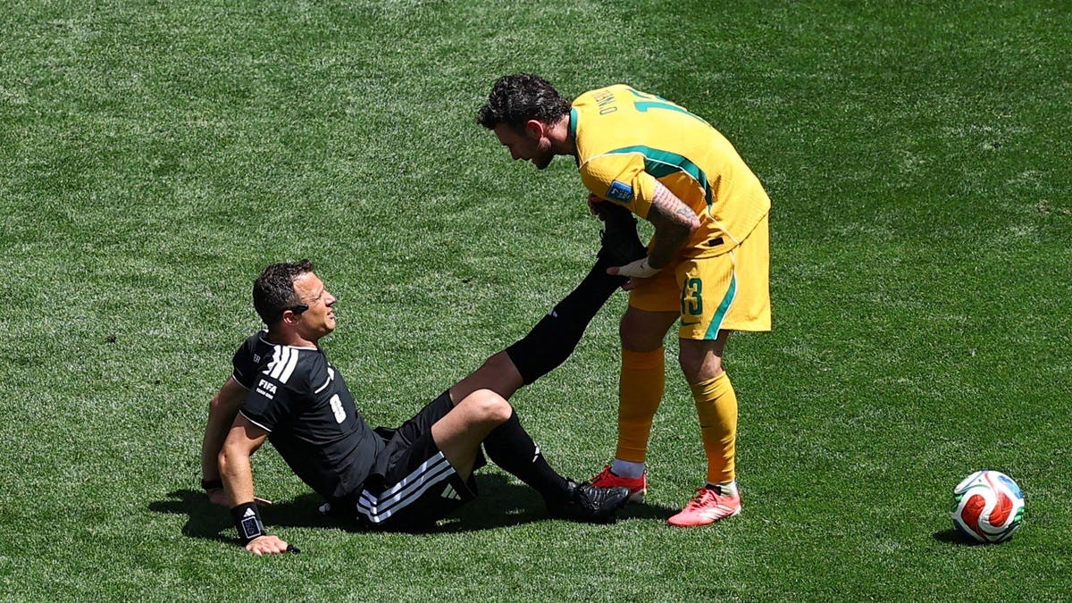 حكام كأس العالم.. يقطعون 13 كيلومتراً في المباراة الواحدة