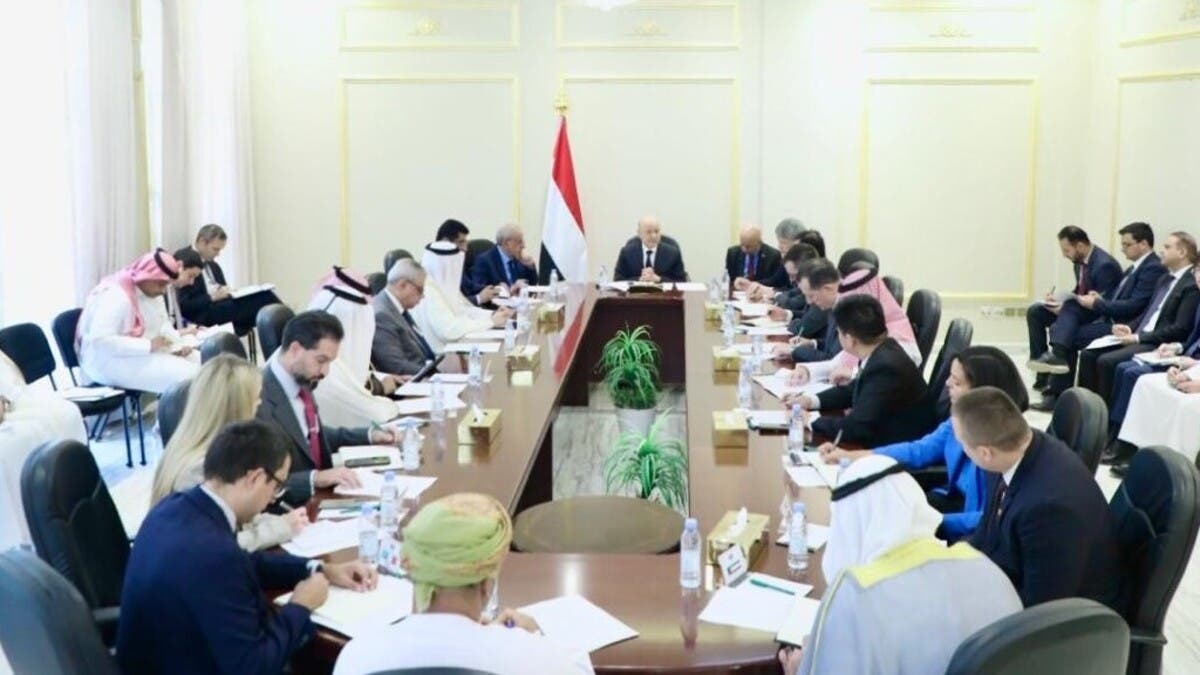 “الرئاسي اليمني” يرفض طلبا إيرانيا لتسيير رحلة لصنعاء 