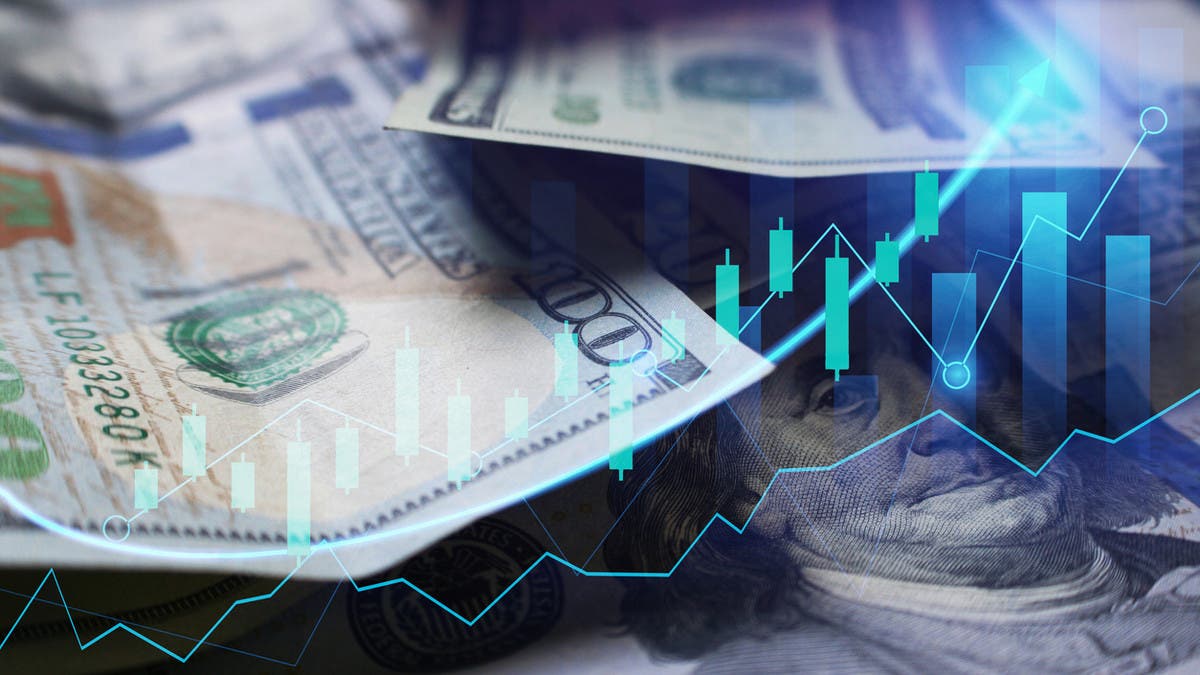 الدولار قرب ذروة أسبوع وسط إشارات متضاربة من الشرق الأوسط