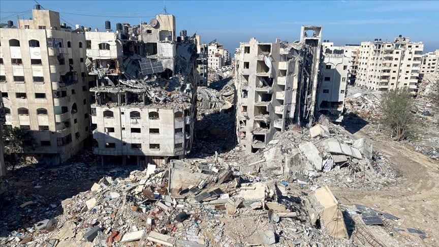 شهيد وإصابات في قصف للاحتلال على شقة سكنية وسط مدينة غزة
