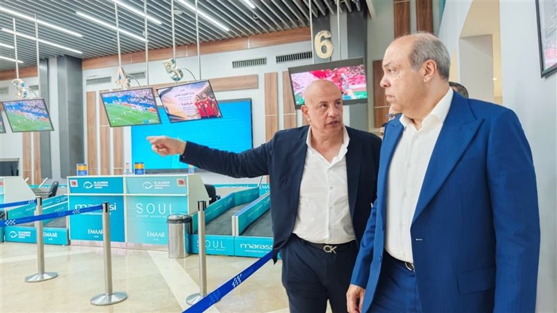سامح الحفني يتابع التجهيزات النهائية لمعرض العلمين الدولي للطيران والفضاء