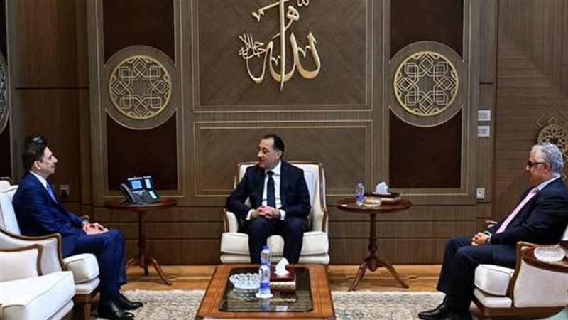 رئيس موانئ دبي العالمية لـ مدبولي: مصر تمتلك إمكانات استثمارية كبيرة لم تُستغل حتى الآن