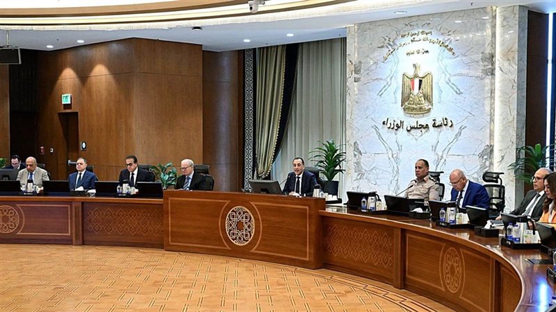 رئيس الوزراء يترأس الاجتماع الأسبوعي للحكومة