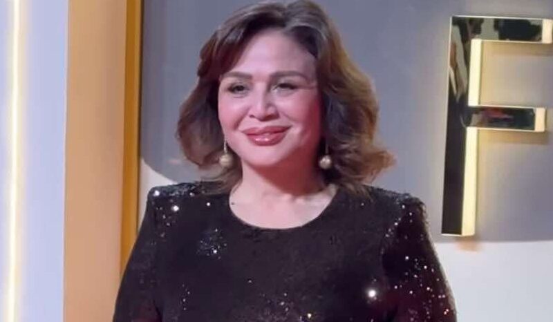 إلهام شاهين تبدأ تصوير “حين يكتب الحب” بالإسكندرية
