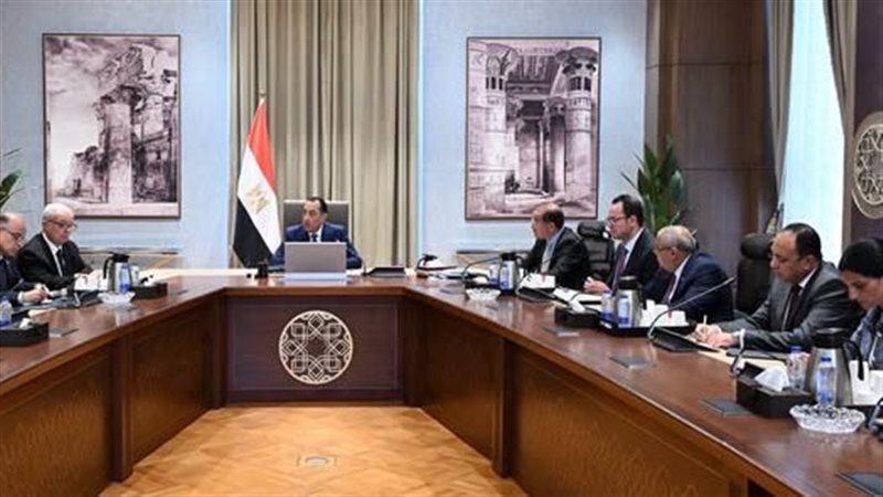 رئيس الوزراء يتابع مستجدات تنفيذ خطة تخارج الدولة من شركات حكومية
