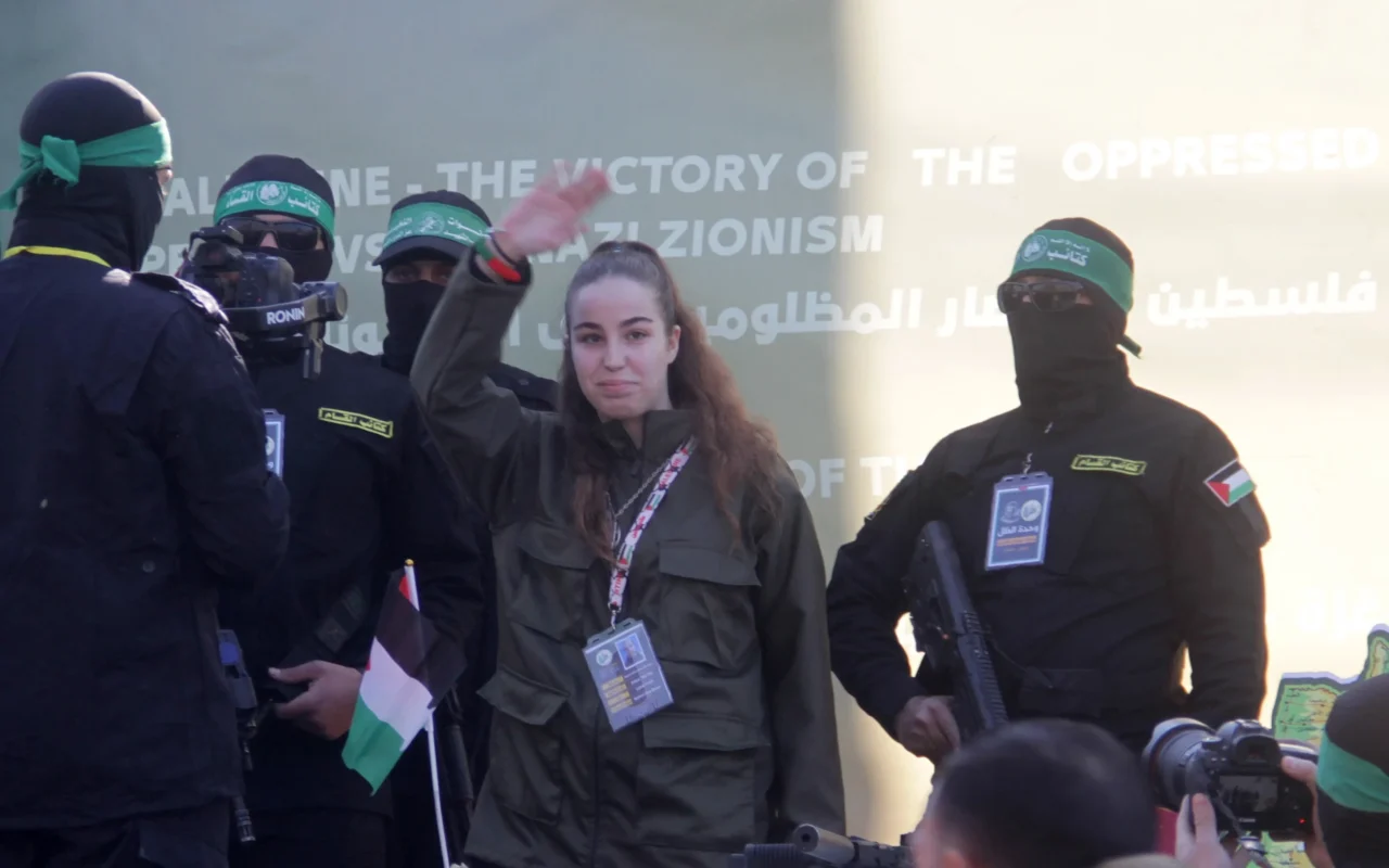 اتهامات متبادلة.. مسؤولون إسرائيليون يحمّلون حكومة نتنياهو مسؤولية إفشال صفقات تبادل الأسرى