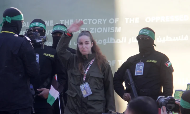 اتهامات متبادلة.. مسؤولون إسرائيليون يحمّلون حكومة نتنياهو مسؤولية إفشال صفقات تبادل الأسرى