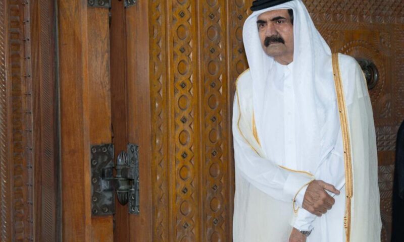 وفاة أمير قطر السابق الشيخ حمد بن خليفة آل ثاني عن عمر ناهز 74 عاما