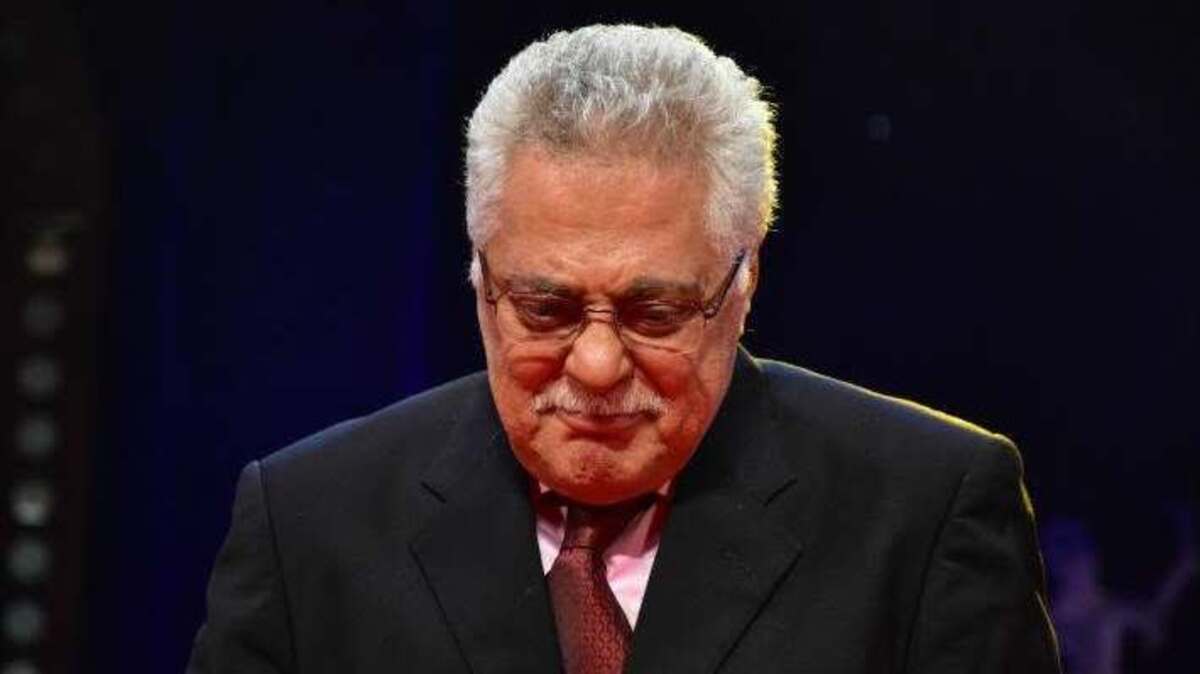 توفيق عبد الحميد يودع الفن بعد أزمة صحية ألزمته كرسياً متحركاً
