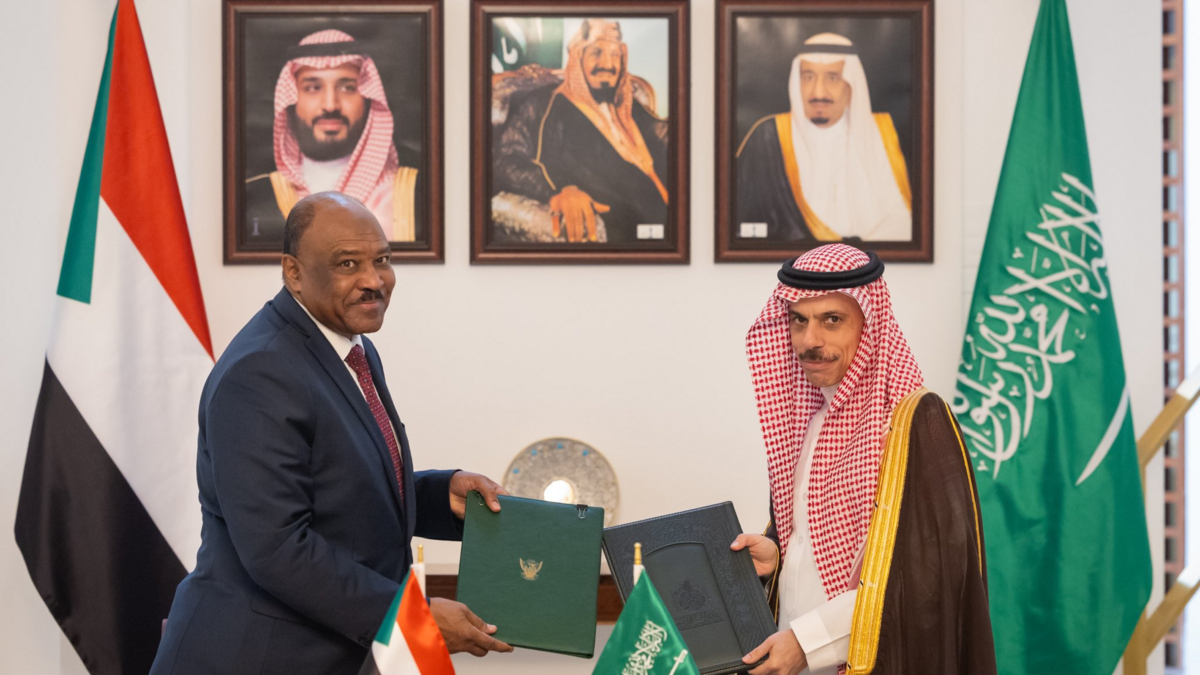 إنشاء مجلس تنسيق سعودي – سوداني لرفع مستوى التعاون الثنائي