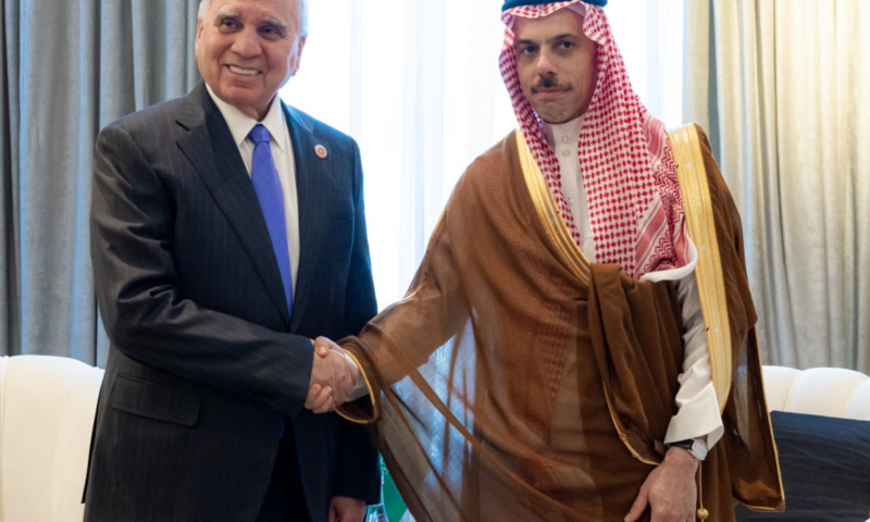 الرياض وبغداد تناقشان ضمان عدم تحول أراضي العراق إلى أداة عدوان ضد جيرانه