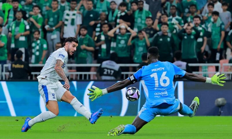 الهلال يتسلح بعقدة سبتمبر أمام الأهلي