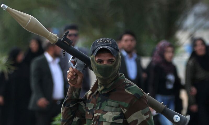 بغداد تغير خطابها.. من حصر السلاح لتنظيمه وبحث في المهلة