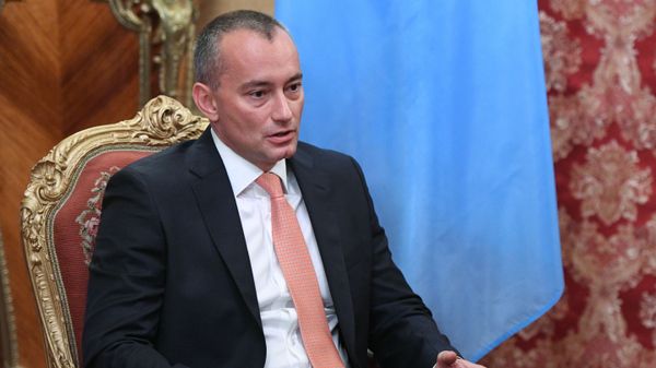 ملادينوف: انسحاب الجيش الإسرائيلي من غزة مرتبط بخلو المناطق من السلاح والأنفاق