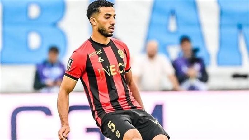 موقف محمد عبد المنعم من قيادة نيس أمام باريس بالدوري الفرنسي