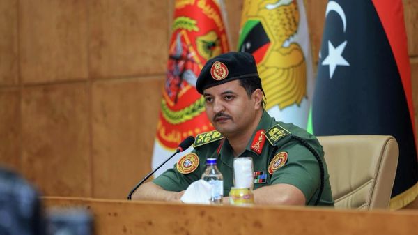 حفتر يتوعد بملاحقة قتلة رئيس الاستخبارات الليبي