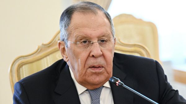 لافروف: روسيا تملك حق اعتبار بريطانيا طرفا في الحرب إذا شاركت مباشرة في ضرباتها