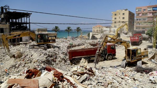 باحث: الخسائر المباشرة للحرب في لبنان تقدر بـ 16 مليار دولار ولا إعادة إعمار قبل انتهاء الحرب