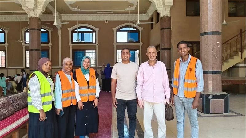 جامعة قنا تنظم قافلة توعوية بالأمراض المزمنة والإسعافات الأولية في قرية كرم عمران (صور)