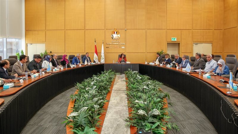 وزيرة الإسكان تعقد اجتماعًا لمتابعة مستجدات تنفيذ مشروع «حدائق تلال الفسطاط»