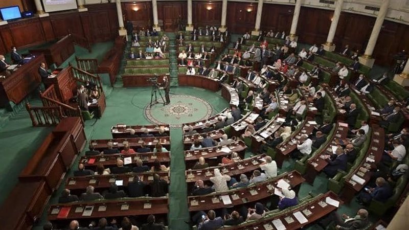 أعضاء بمجلس النواب التونسي يطالبون بعقد جلسة عامة لمساءلة الحكومة