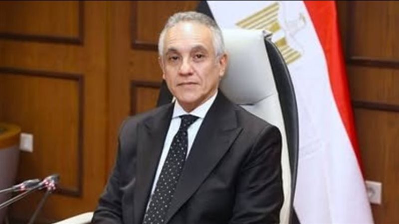 استعدادا لتطبيق قانون الإجراءات الجنائية الجديد، وزير العدل ونقيب المحامين يتفقدان مشروعات التحول الرقمي بمحكمة القاهرة الجديدة