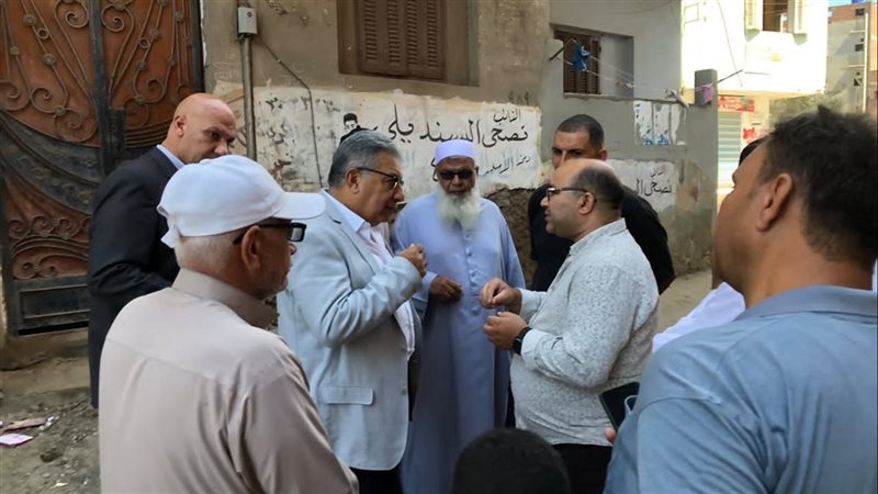محافظ الدقهلية يتابع مستوى الخدمات المقدمة للمواطنين بقرية ديمشلت