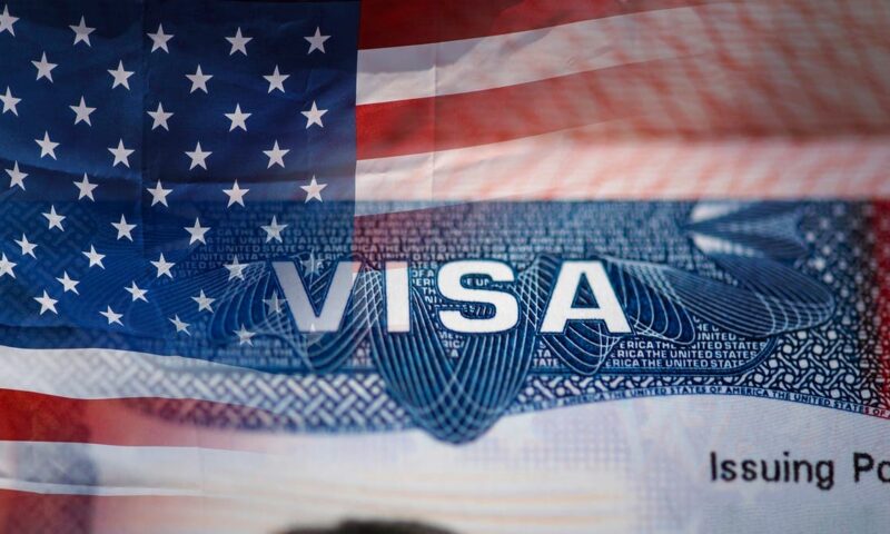 ترامب يوسع قيود الهجرة.. تجميد مواعيد تأشيرات المهاجرين حول العالم