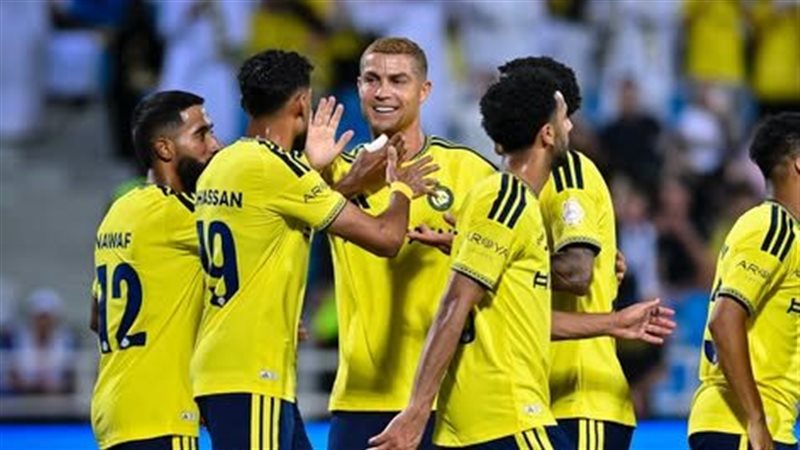 رونالدو يقود النصر للفوز علي الرياض برباعية في الدوري السعودي