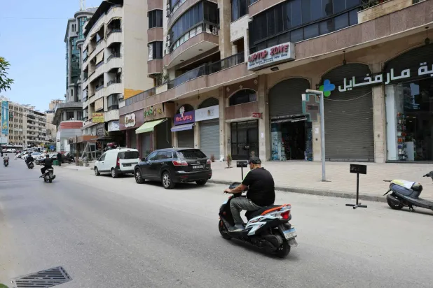 حقائب جاهزة للفرار… العائدون إلى ضاحية بيروت قلقون من تجدد الحرب