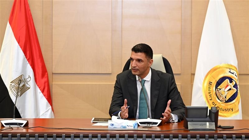 تعرف على التيسيرات الجديدة للمصانع بشأن وثيقة التأمين