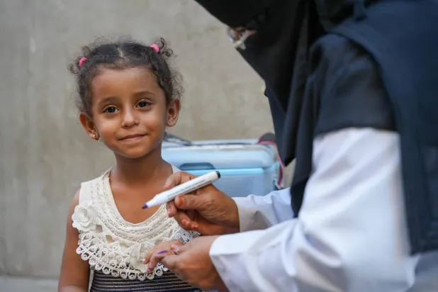 اليمن يطالب بتحرك دولي لإنقاذ الأطفال بمناطق سيطرة الحوثيين