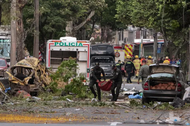 11 جريحاً بانفجار سيارة مفخخة في كولومبيا قبل أيام من تنصيب الرئيس