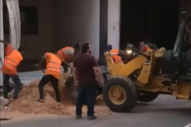 محتجون يعيدون فتح مؤسسات أغلقوها بالعاصمة الليبية «استجابة للمواطنين»